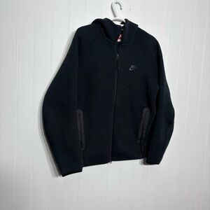 Nike Tech Fleece Zip Hoodie Black | Minimalist Athleisure Streetwear Medium
